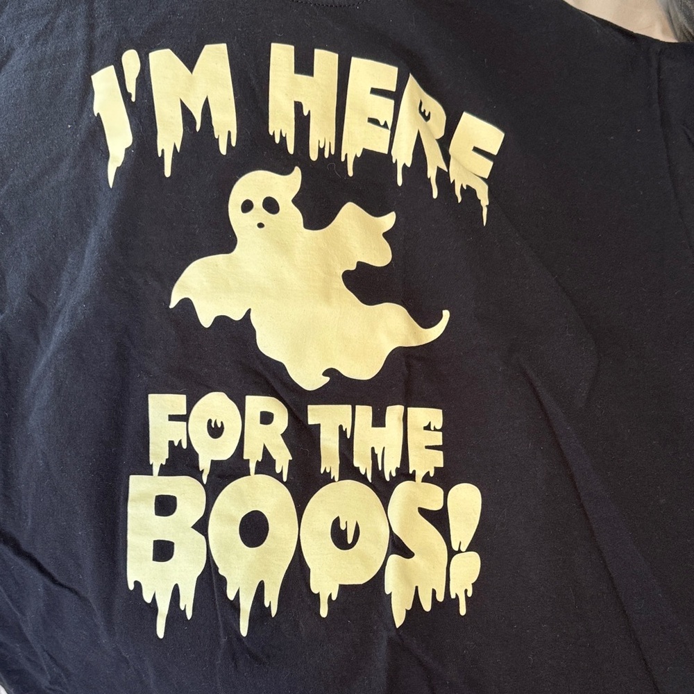 Halloween Graphic Tee "I'm Here For The Boos" - Black & Pale Yellow